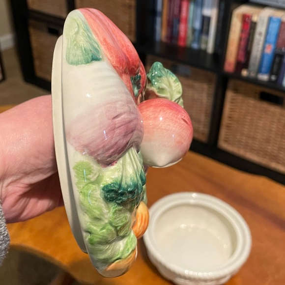 🏝️Big $5 Sale!🏝️ Fitz and Floyd Stoneware Vegetable Basket with Lid - Picture 4 of 8